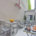 Hotel Du Quai De Seine Paris