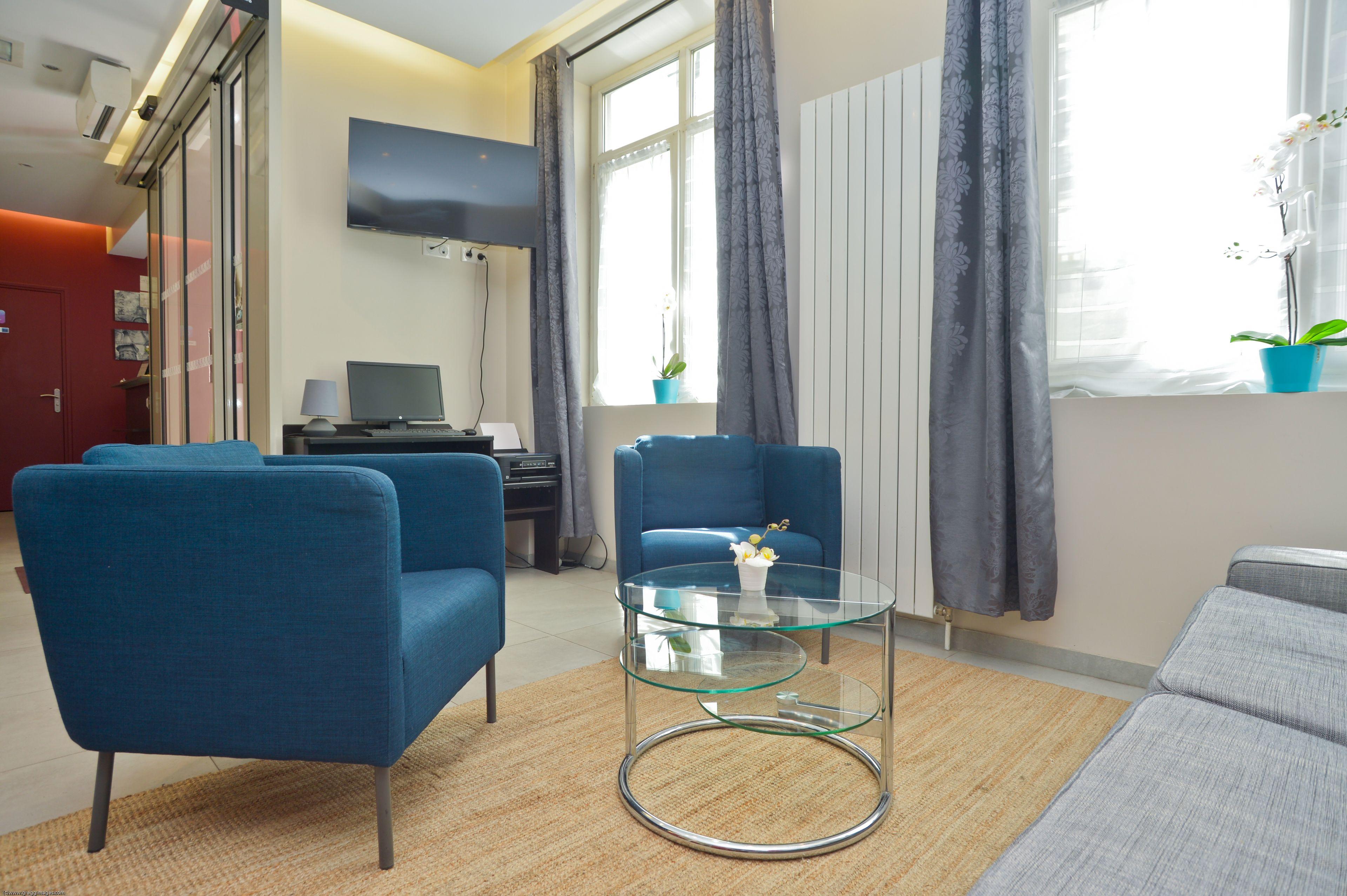 Du Quai De Seine Hotel 2*